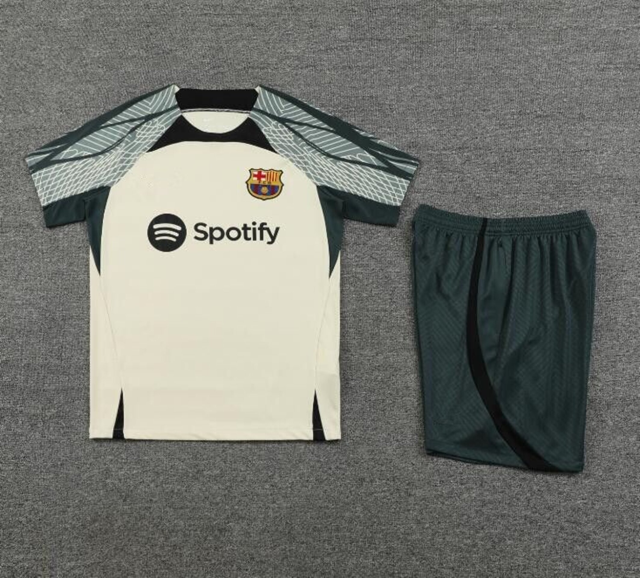 Chandal del Barcelona 2023-2024 Manga Corta Amarillo - Pantalón Corto - 3